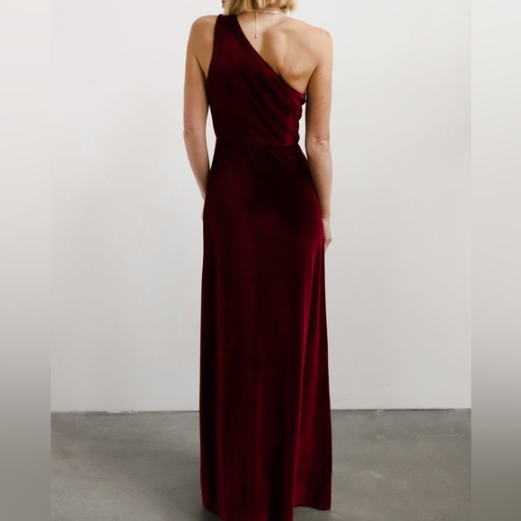 (Red Merlot)Tatiana Velvet One Shoulder Maxi Dress - Picture 4 of 15